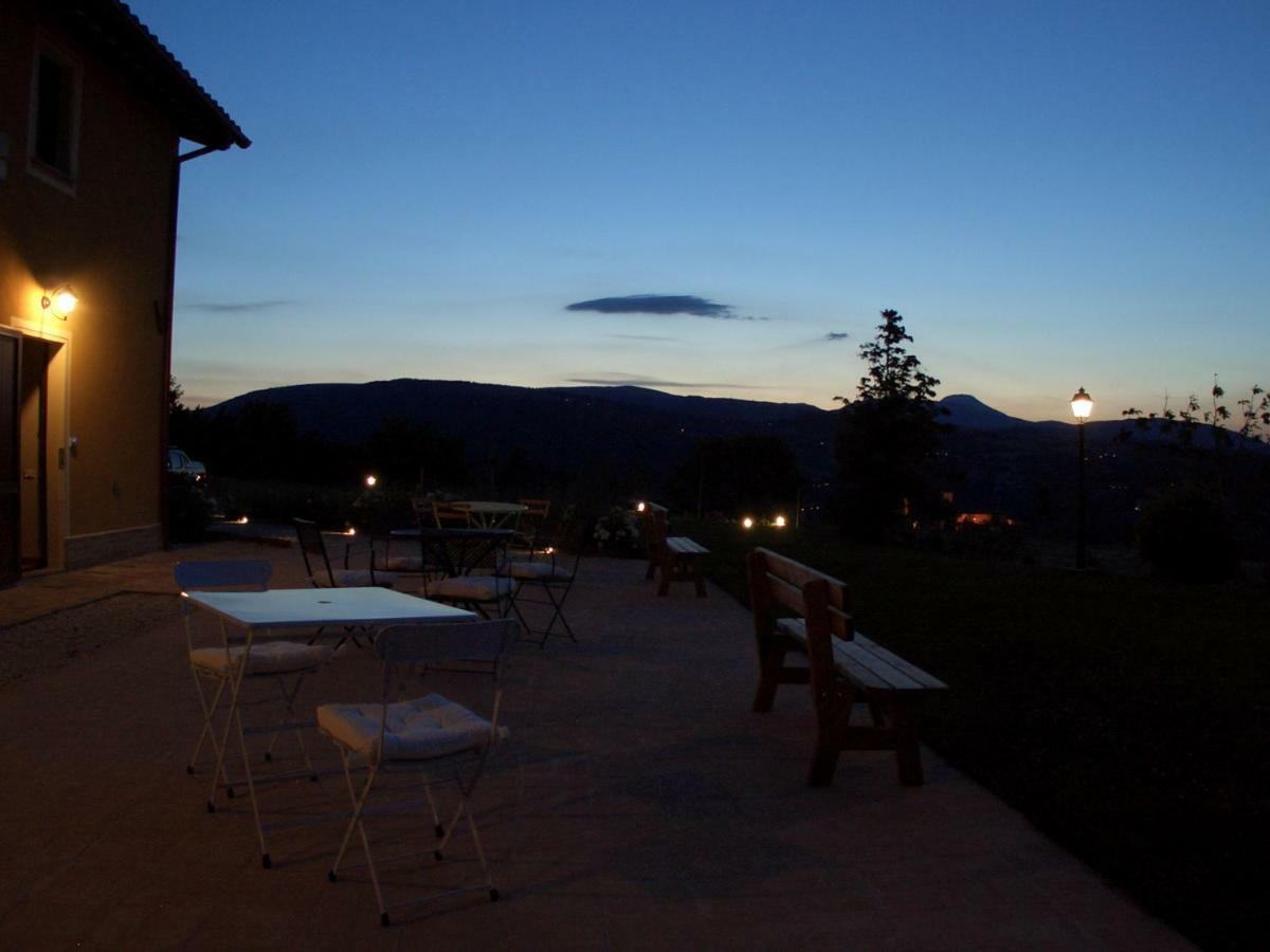 Al Castello Villa San Severino Marche Exterior foto