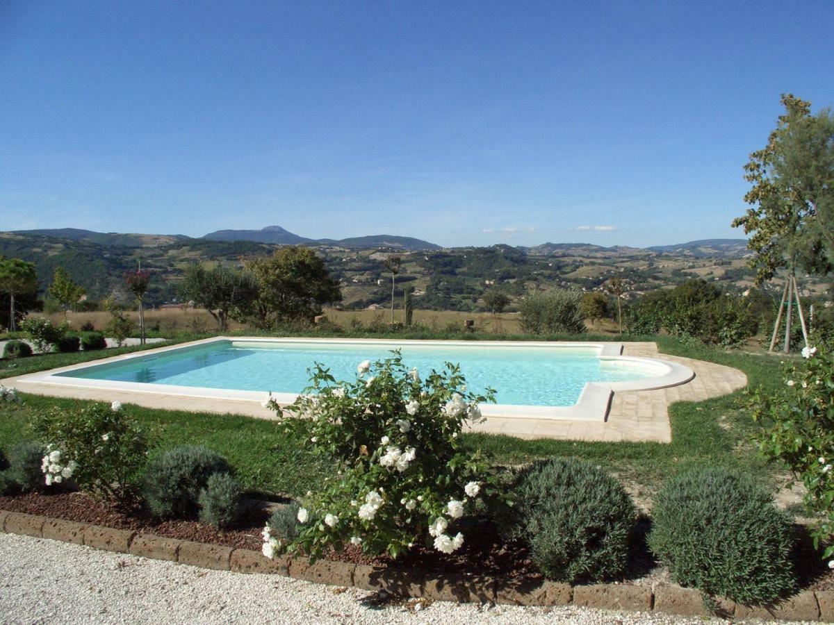 Al Castello Villa San Severino Marche Exterior foto